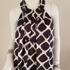 Black white wrap neck giraffe like print